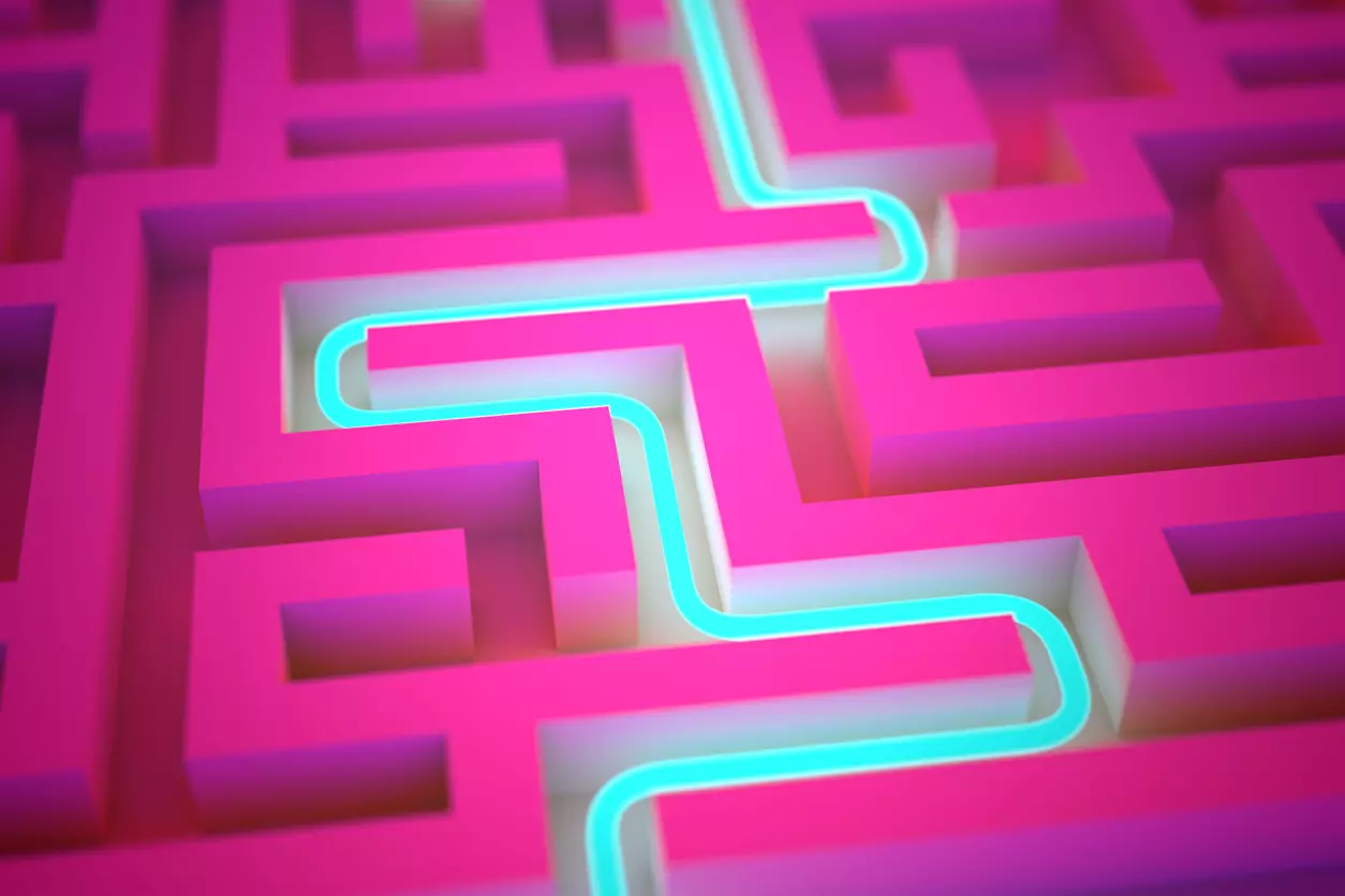 Employee newsletter: a zigzag puzzle on a pink background, with one pattern highlighted in green